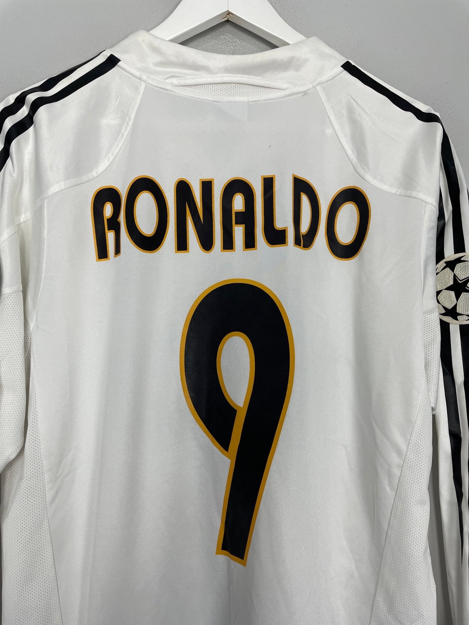 Shop 2004/05 REAL MADRID RONALDO #9 C/L L/S HOME SHIRT (M) ADIDAS, classic football shirts, vintage football shirts & retro soccer jerseys at Cult Kits