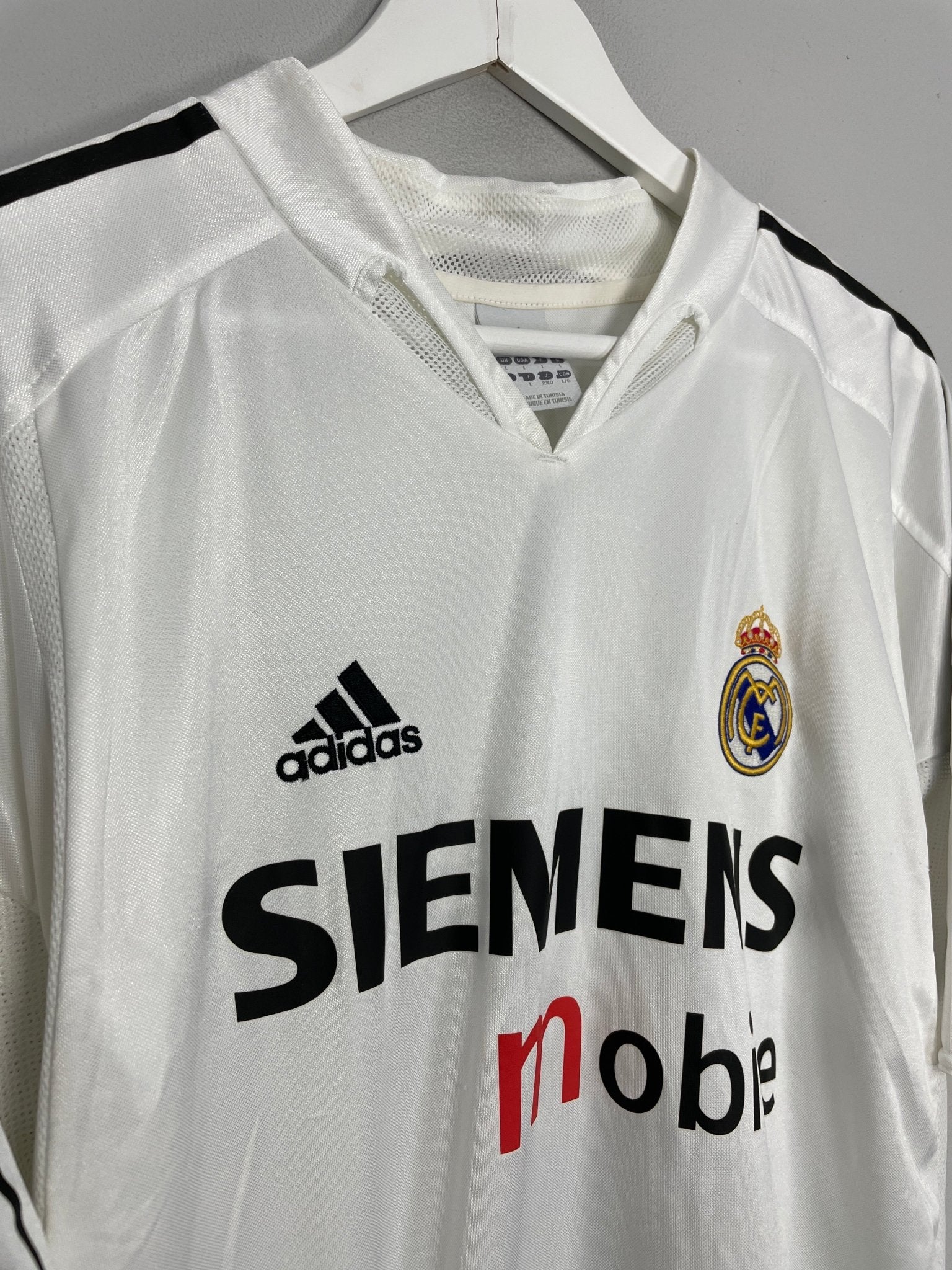 Shop 2004/05 REAL MADRID RONALDO #9 HOME SHIRT (L) ADIDAS, classic football shirts, vintage football shirts & retro soccer jerseys at Cult Kits