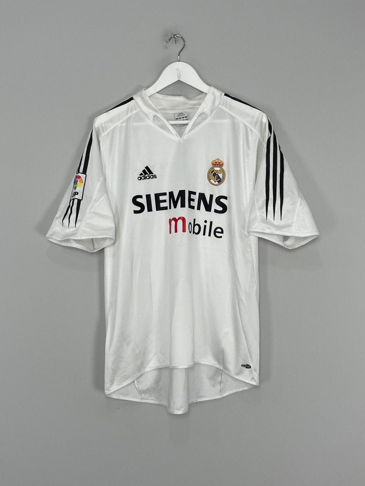 Shop 2004/05 REAL MADRID RONALDO #9 HOME SHIRT (L) ADIDAS, classic football shirts, vintage football shirts & retro soccer jerseys at Cult Kits