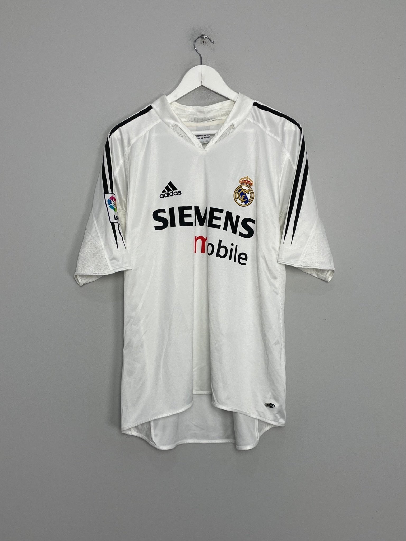 Shop 2004/05 REAL MADRID RONALDO #9 HOME SHIRT (L) ADIDAS, classic football shirts, vintage football shirts & retro soccer jerseys at Cult Kits