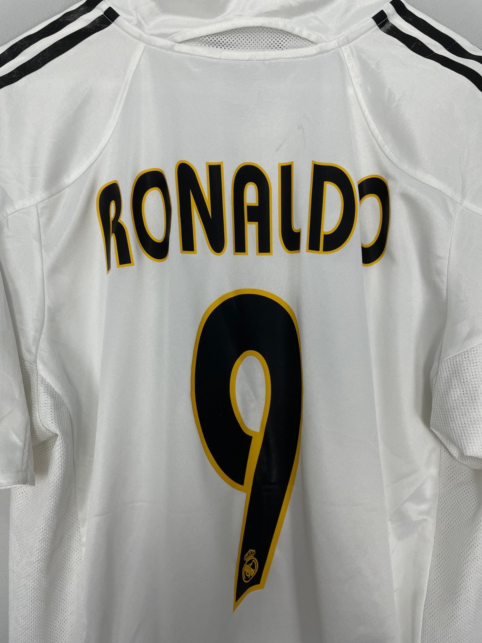 Shop 2004/05 REAL MADRID RONALDO #9 HOME SHIRT (L) ADIDAS, classic football shirts, vintage football shirts & retro soccer jerseys at Cult Kits