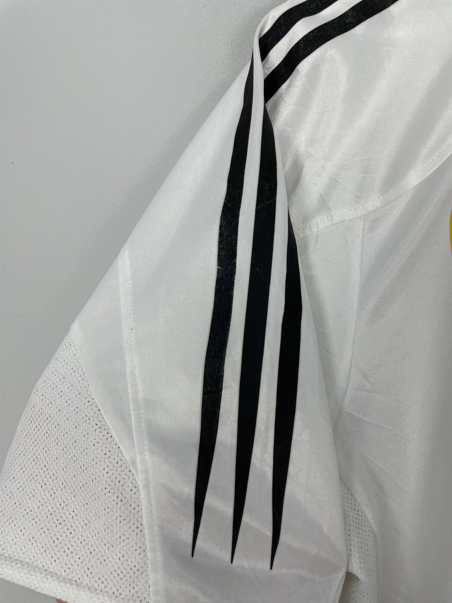 Shop 2004/05 REAL MADRID RONALDO #9 HOME SHIRT (L) ADIDAS, classic football shirts, vintage football shirts & retro soccer jerseys at Cult Kits