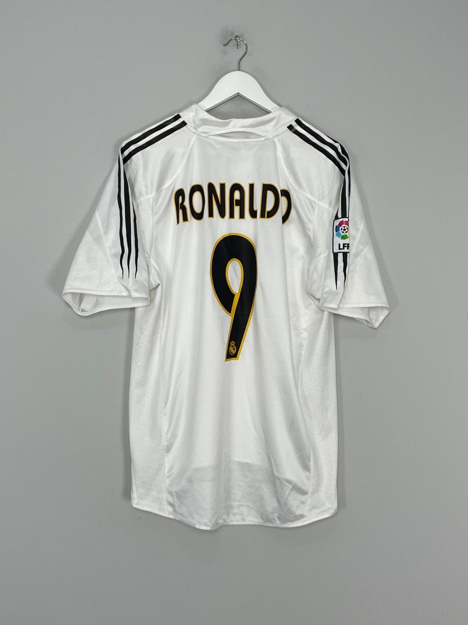 Shop 2004/05 REAL MADRID RONALDO #9 HOME SHIRT (L) ADIDAS, classic football shirts, vintage football shirts & retro soccer jerseys at Cult Kits