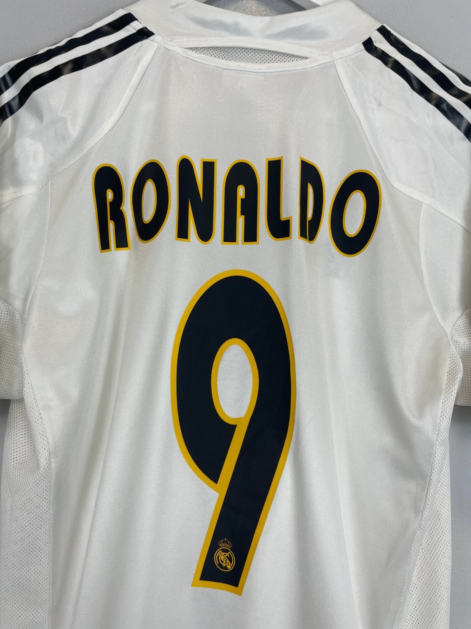 Shop 2004/05 REAL MADRID RONALDO #9 HOME SHIRT (S) ADIDAS, classic football shirts, vintage football shirts & retro soccer jerseys at Cult Kits