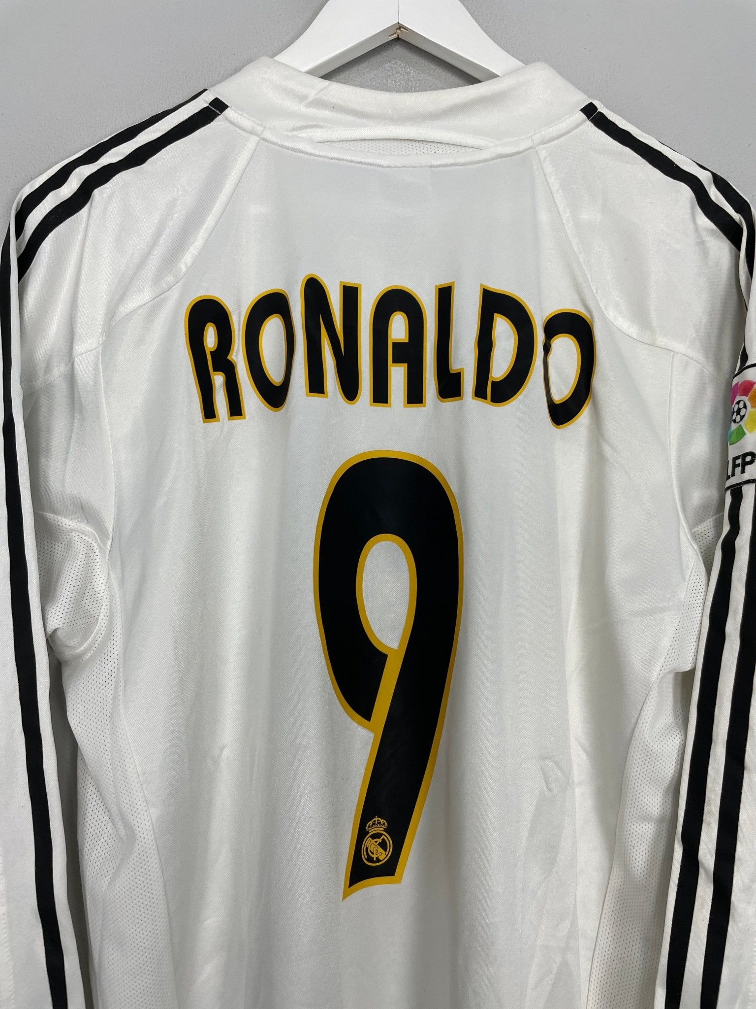 Shop 2004/05 REAL MADRID RONALDO #9 L/S HOME SHIRT (L) ADIDAS, classic football shirts, vintage football shirts & retro soccer jerseys at Cult Kits