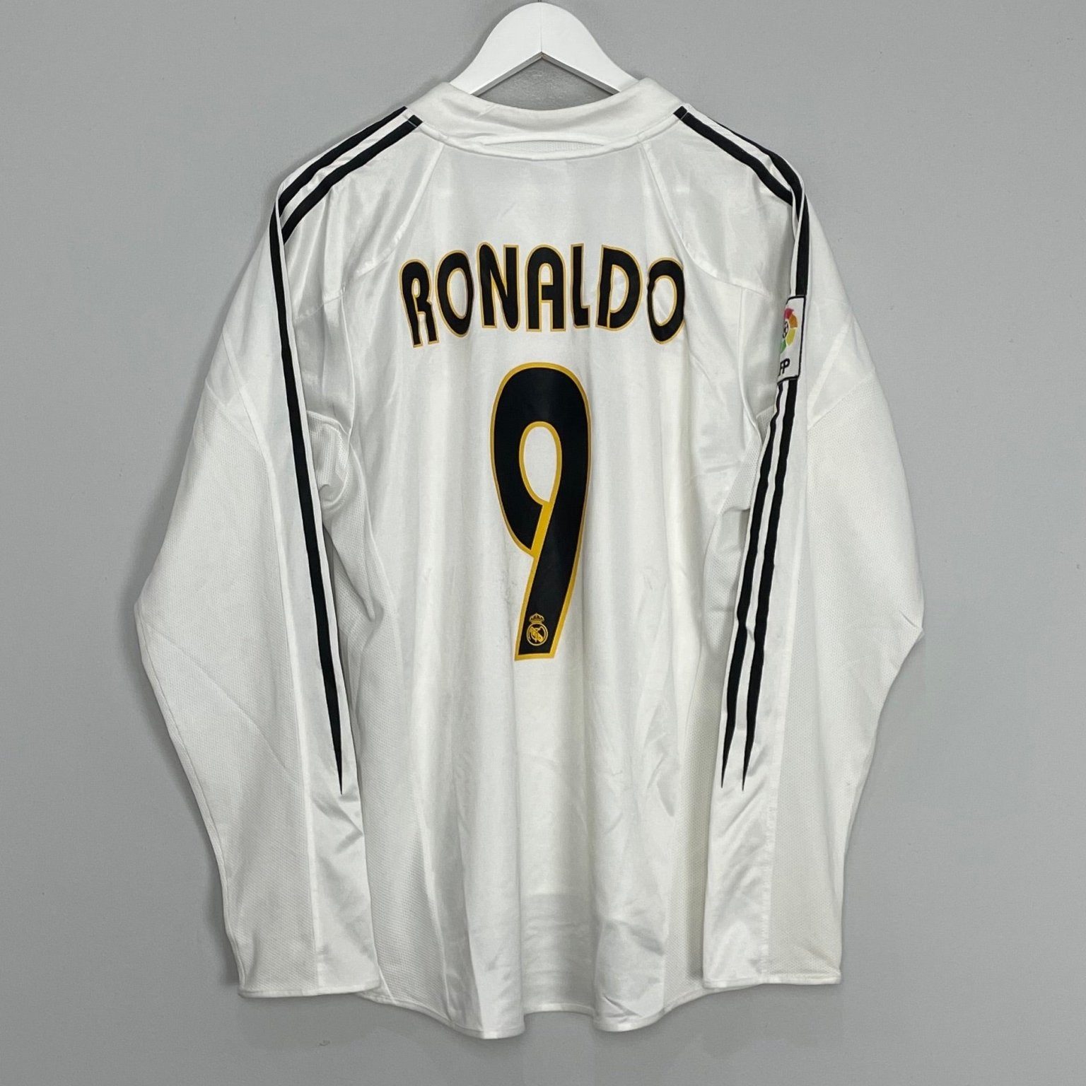 Shop 2004/05 REAL MADRID RONALDO #9 L/S HOME SHIRT (L) ADIDAS, classic football shirts, vintage football shirts & retro soccer jerseys at Cult Kits