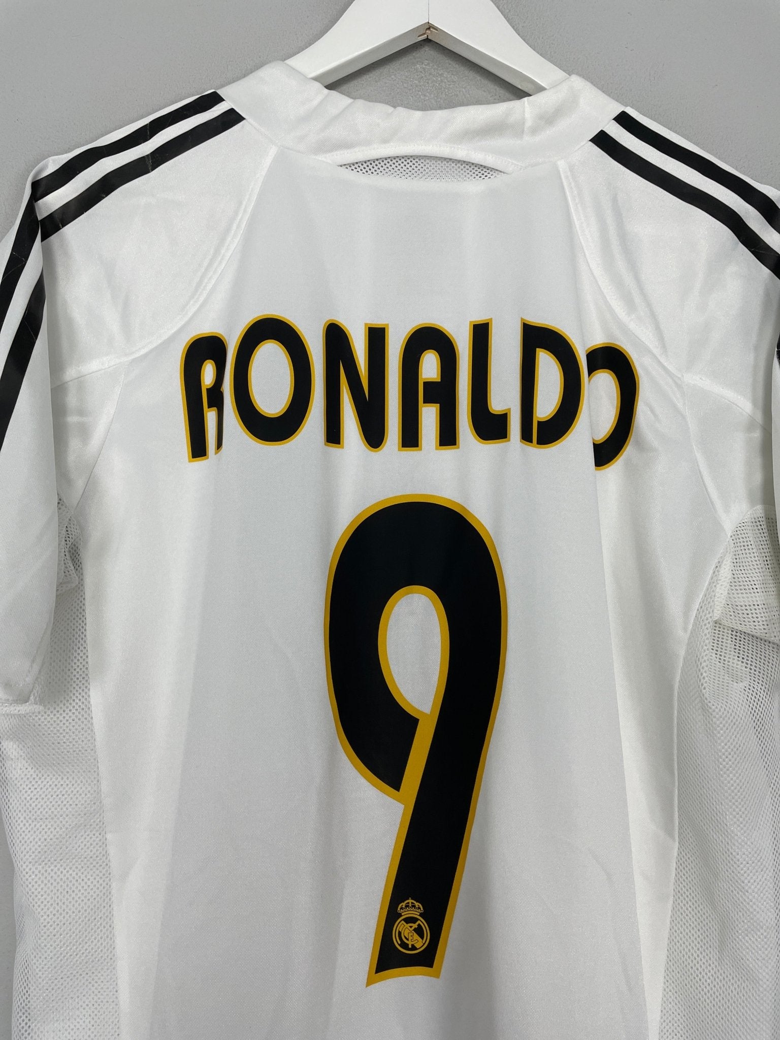 Shop 2004/05 REAL MADRID RONALDO #9 *PLAYER ISSUE* HOME SHIRT (M) ADIDAS, classic football shirts, vintage football shirts & retro soccer jerseys at Cult Kits