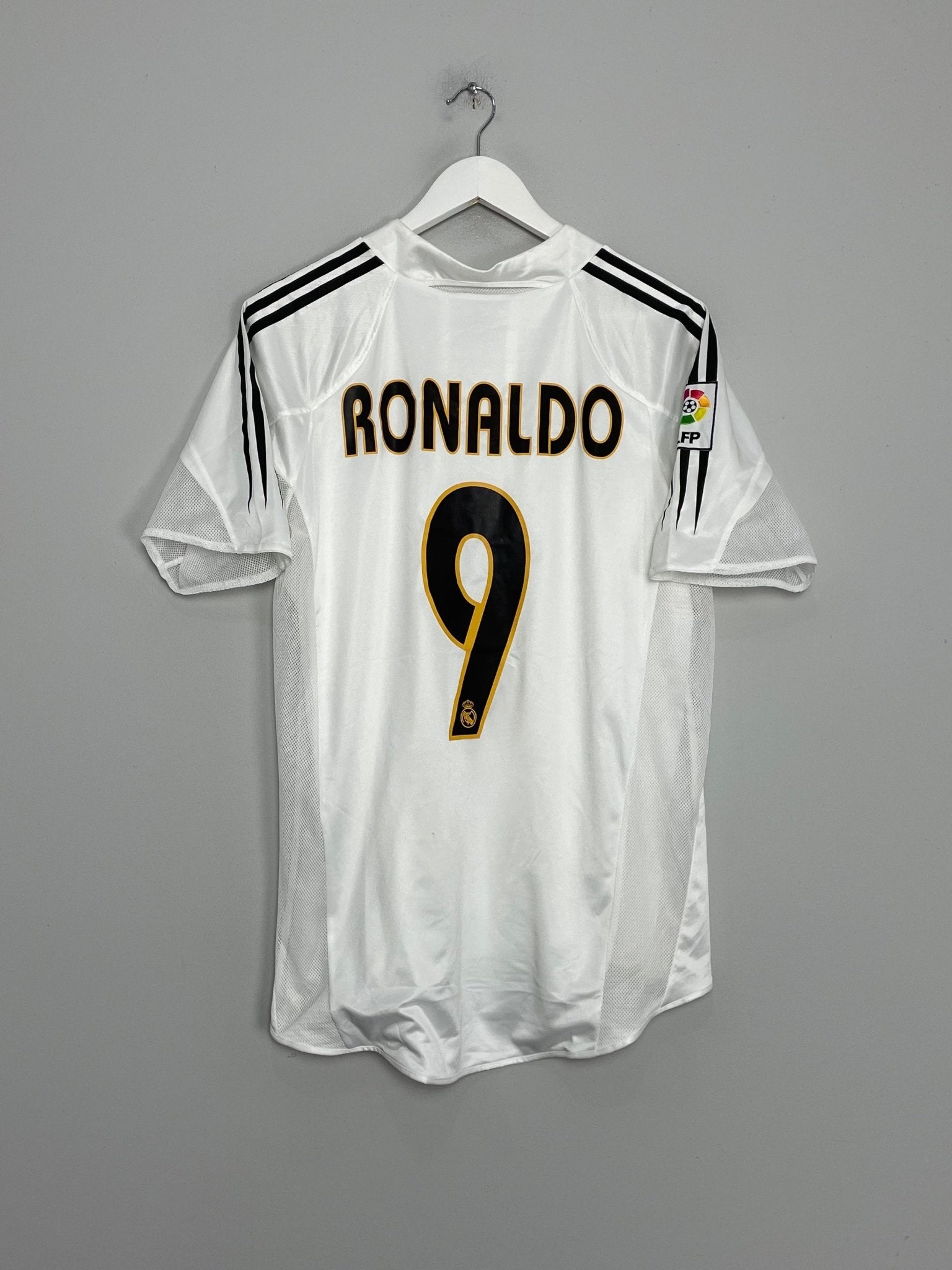 Shop 2004/05 REAL MADRID RONALDO #9 *PLAYER ISSUE* HOME SHIRT (M) ADIDAS, classic football shirts, vintage football shirts & retro soccer jerseys at Cult Kits