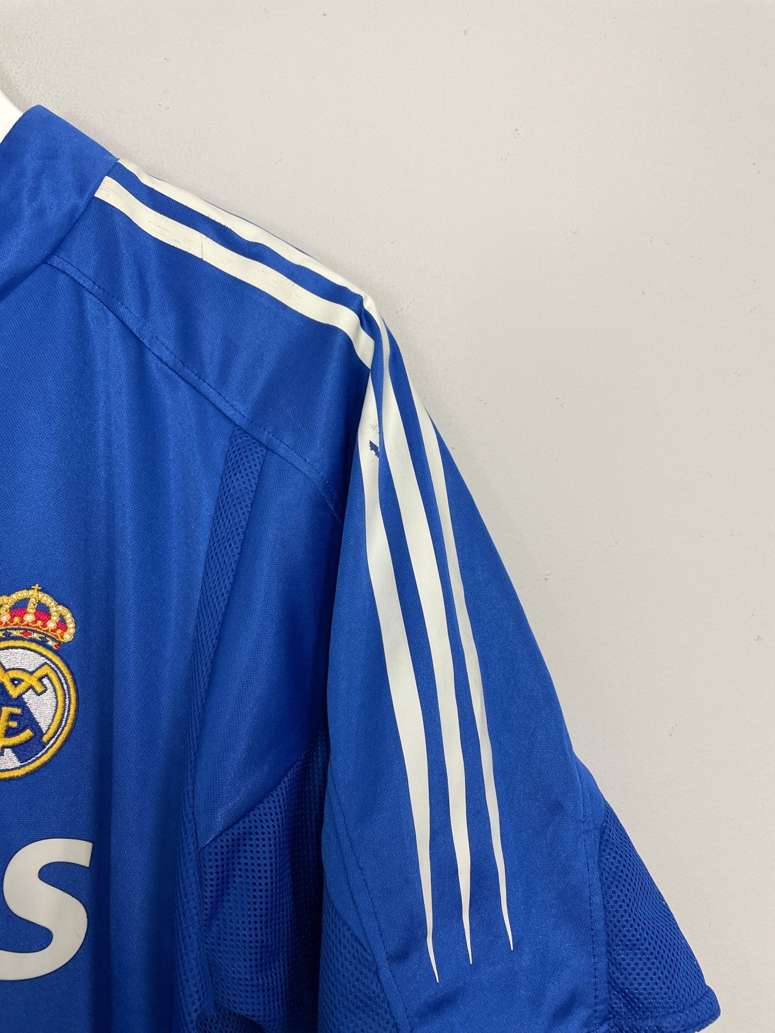 Shop 2004/05 REAL MADRID RONALDO #9 THIRD SHIRT (M) ADIDAS, classic football shirts, vintage football shirts & retro soccer jerseys at Cult Kits