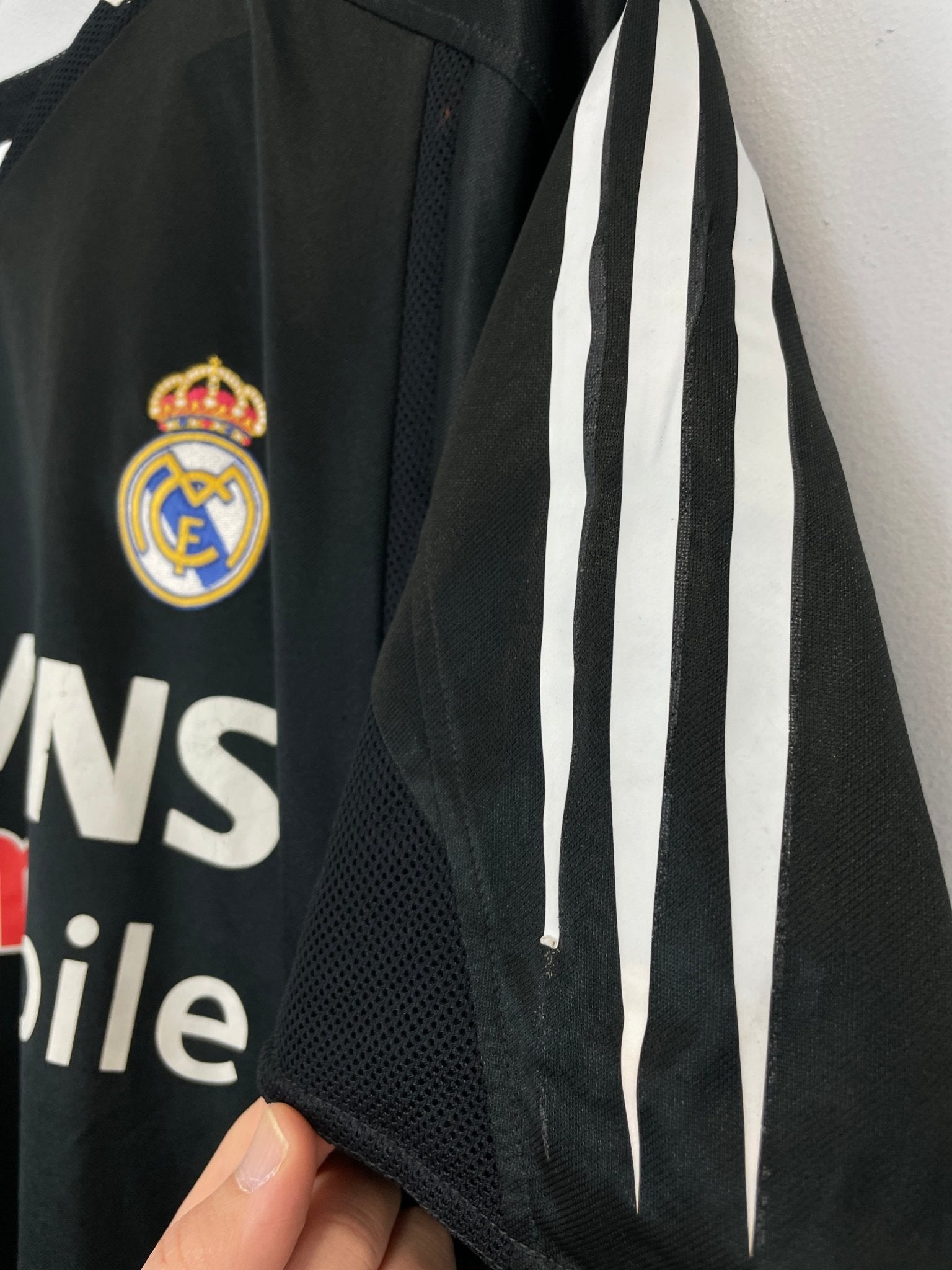Shop 2004/05 REAL MADRID ZIDANE #5 AWAY SHIRT (M) ADIDAS, classic football shirts, vintage football shirts & retro soccer jerseys at Cult Kits