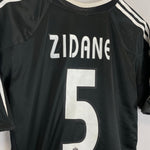 Shop 2004/05 REAL MADRID ZIDANE #5 AWAY SHIRT (M) ADIDAS, classic football shirts, vintage football shirts & retro soccer jerseys at Cult Kits