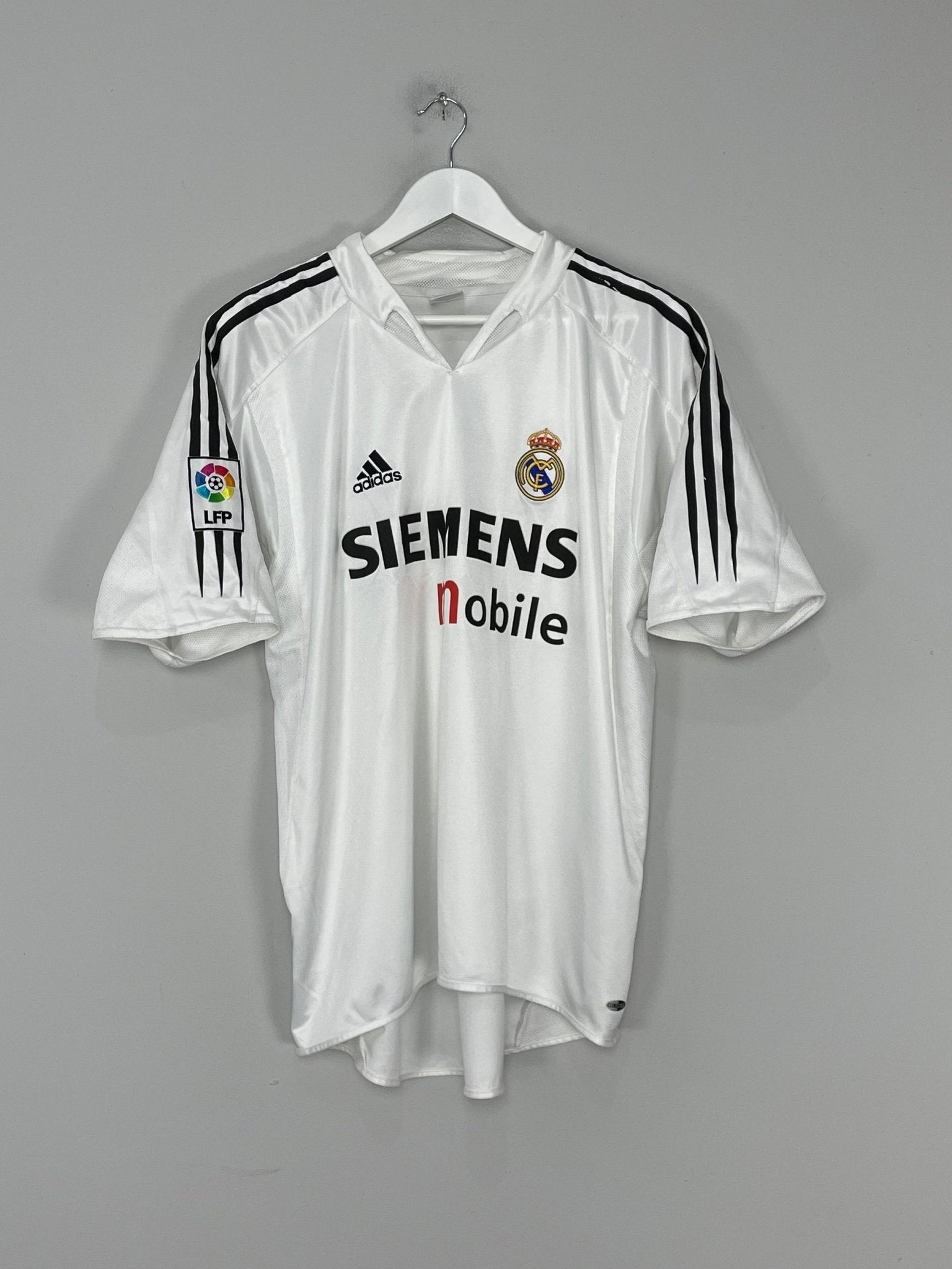 Shop 2004/05 REAL MADRID ZIDANE #5 HOME SHIRT (L) ADIDAS, classic football shirts, vintage football shirts & retro soccer jerseys at Cult Kits