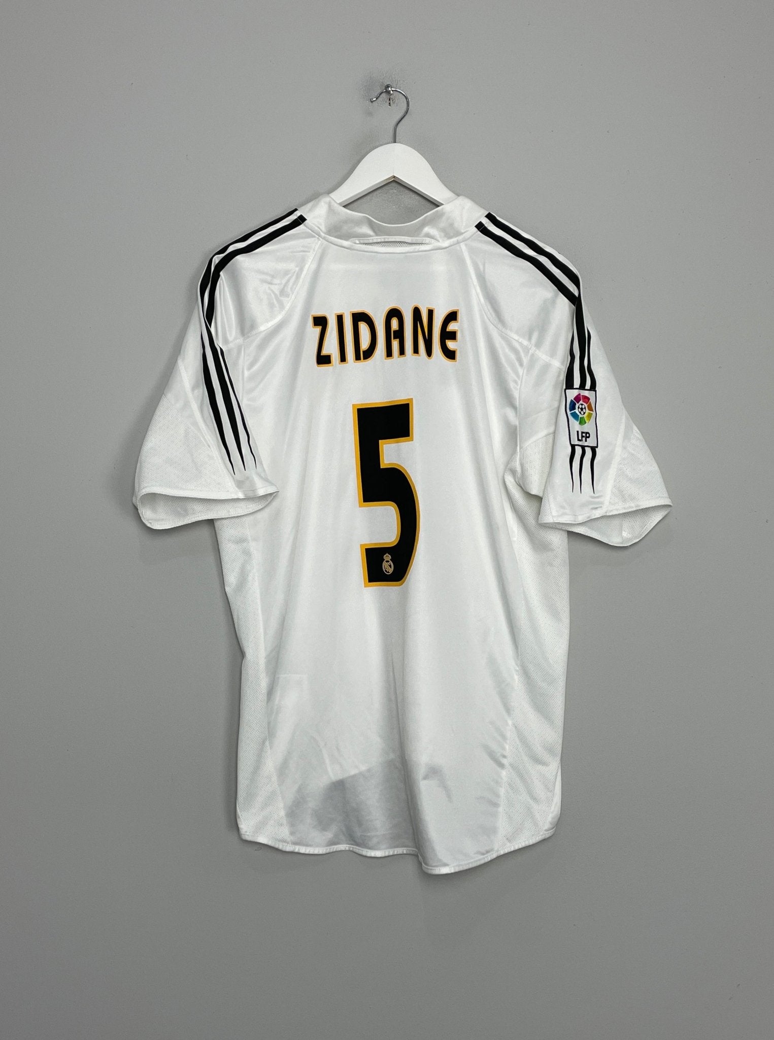 Shop 2004/05 REAL MADRID ZIDANE #5 HOME SHIRT (L) ADIDAS, classic football shirts, vintage football shirts & retro soccer jerseys at Cult Kits