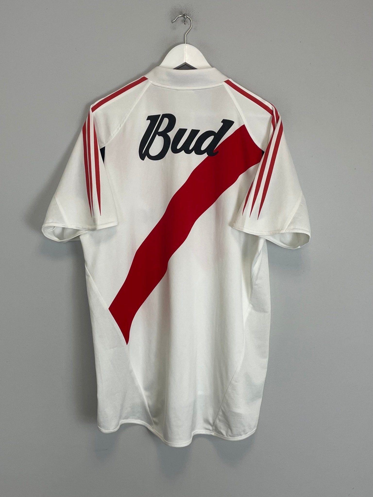 Shop 2004/05 RIVER PLATE HOME SHIRT (L) ADIDAS, classic football shirts, vintage football shirts & retro soccer jerseys at Cult Kits