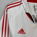 Shop 2004/05 RIVER PLATE HOME SHIRT (L) ADIDAS, classic football shirts, vintage football shirts & retro soccer jerseys at Cult Kits