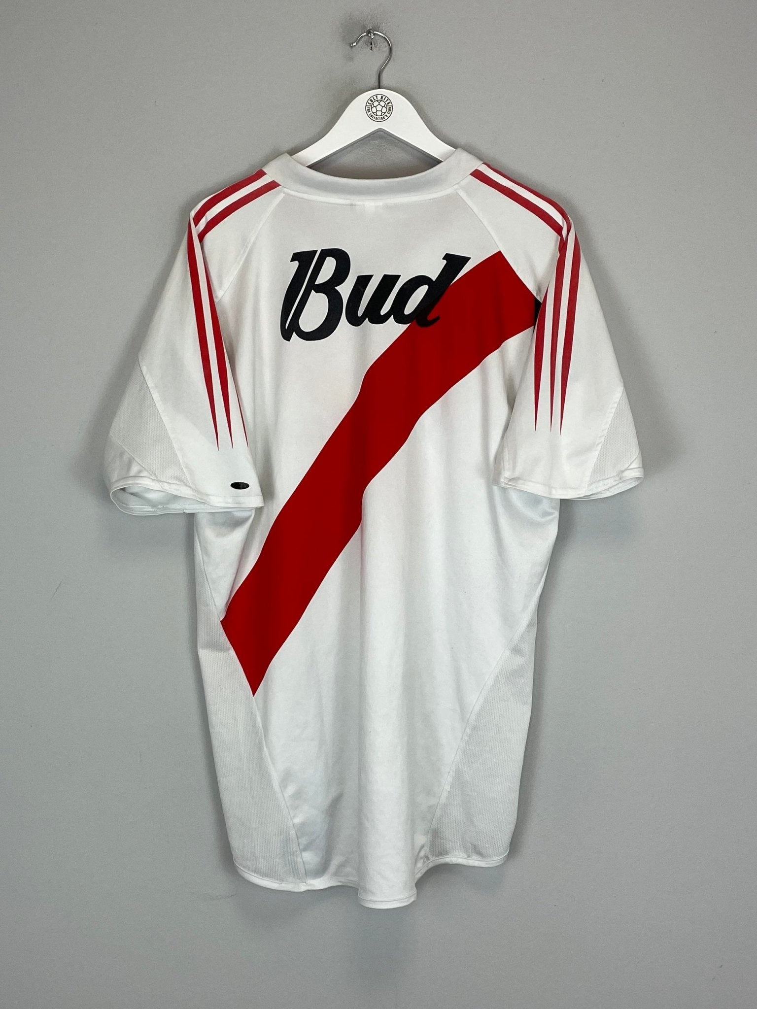 Shop 2004/05 RIVER PLATE HOME SHIRT (L) ADIDAS, classic football shirts, vintage football shirts & retro soccer jerseys at Cult Kits