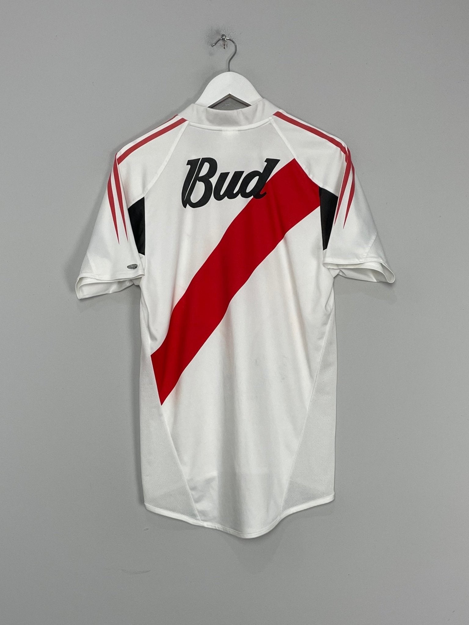 Shop 2004/05 RIVER PLATE HOME SHIRT (XS) ADIDAS, classic football shirts, vintage football shirts & retro soccer jerseys at Cult Kits