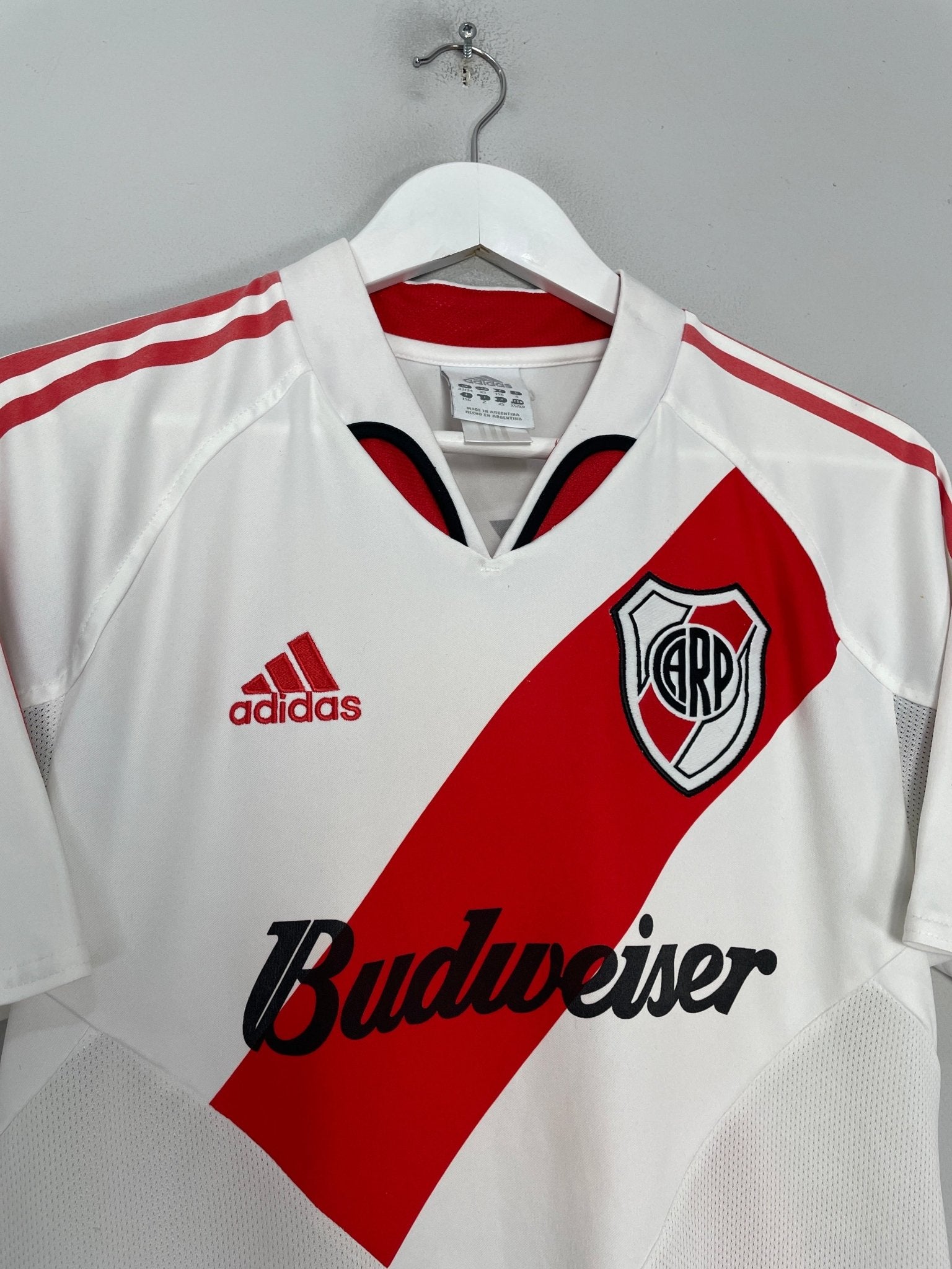 Shop 2004/05 RIVER PLATE HOME SHIRT (XS) ADIDAS, classic football shirts, vintage football shirts & retro soccer jerseys at Cult Kits