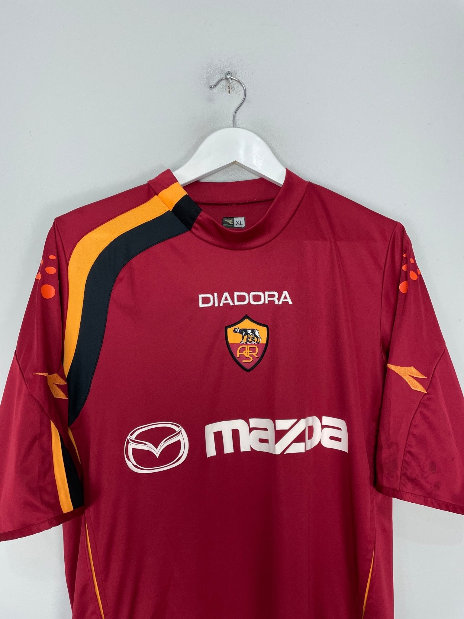 Shop 2004/05 ROMA TOTTI #10 HOME SHIRT (XL) DIADORA, classic football shirts, vintage football shirts & retro soccer jerseys at Cult Kits
