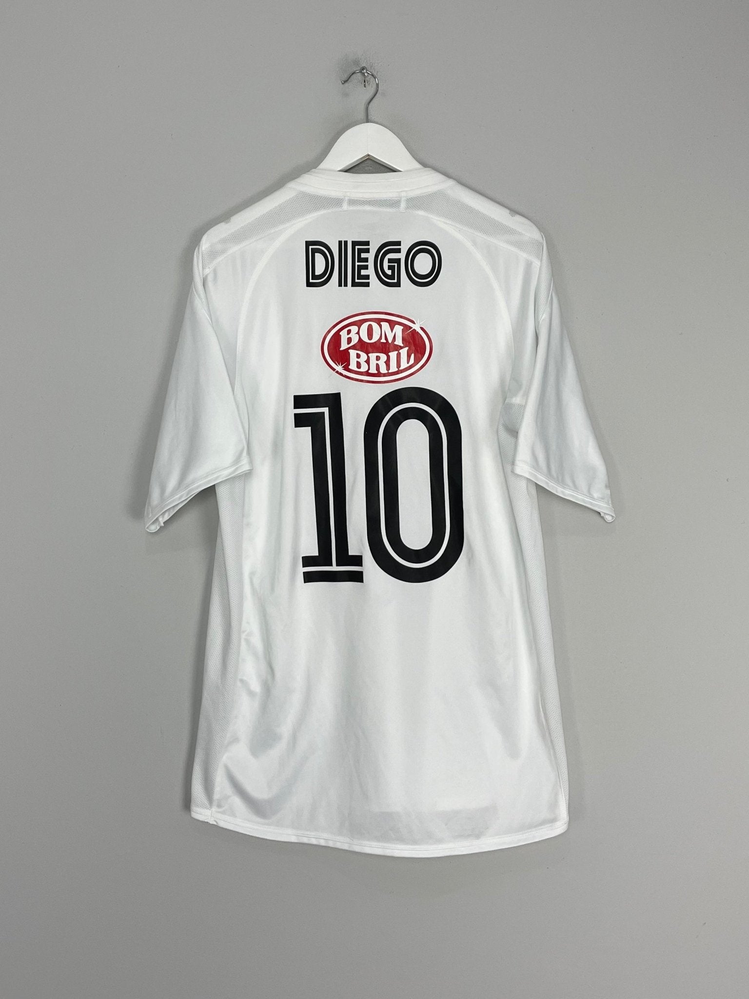 Shop 2004/05 SANTOS DIEGO #10 HOME SHIRT (XL) UMBRO, classic football shirts, vintage football shirts & retro soccer jerseys at Cult Kits