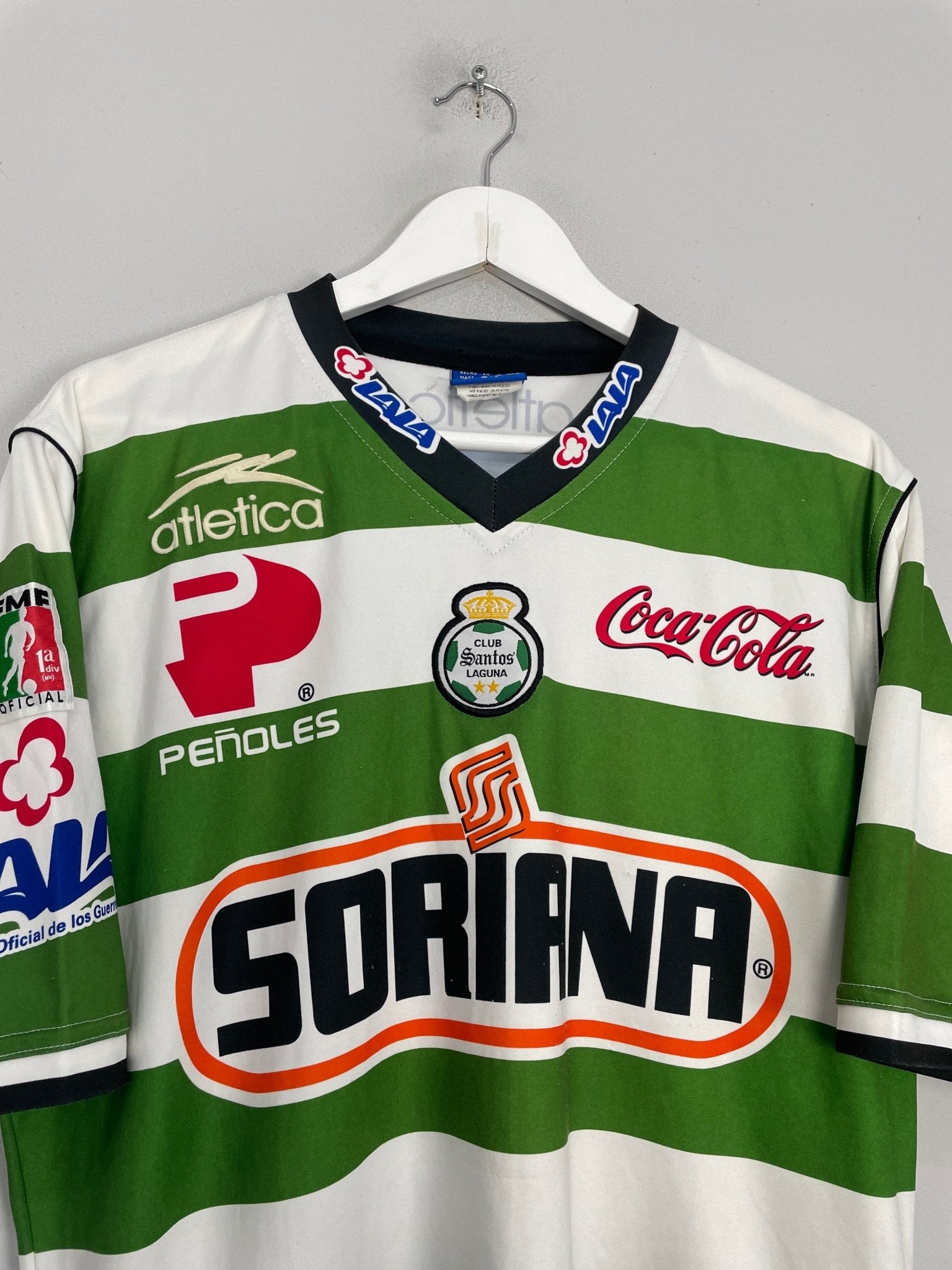 Shop 2004/05 SANTOS LAGUNA HOME SHIRT (L) ATLETICA, classic football shirts, vintage football shirts & retro soccer jerseys at Cult Kits