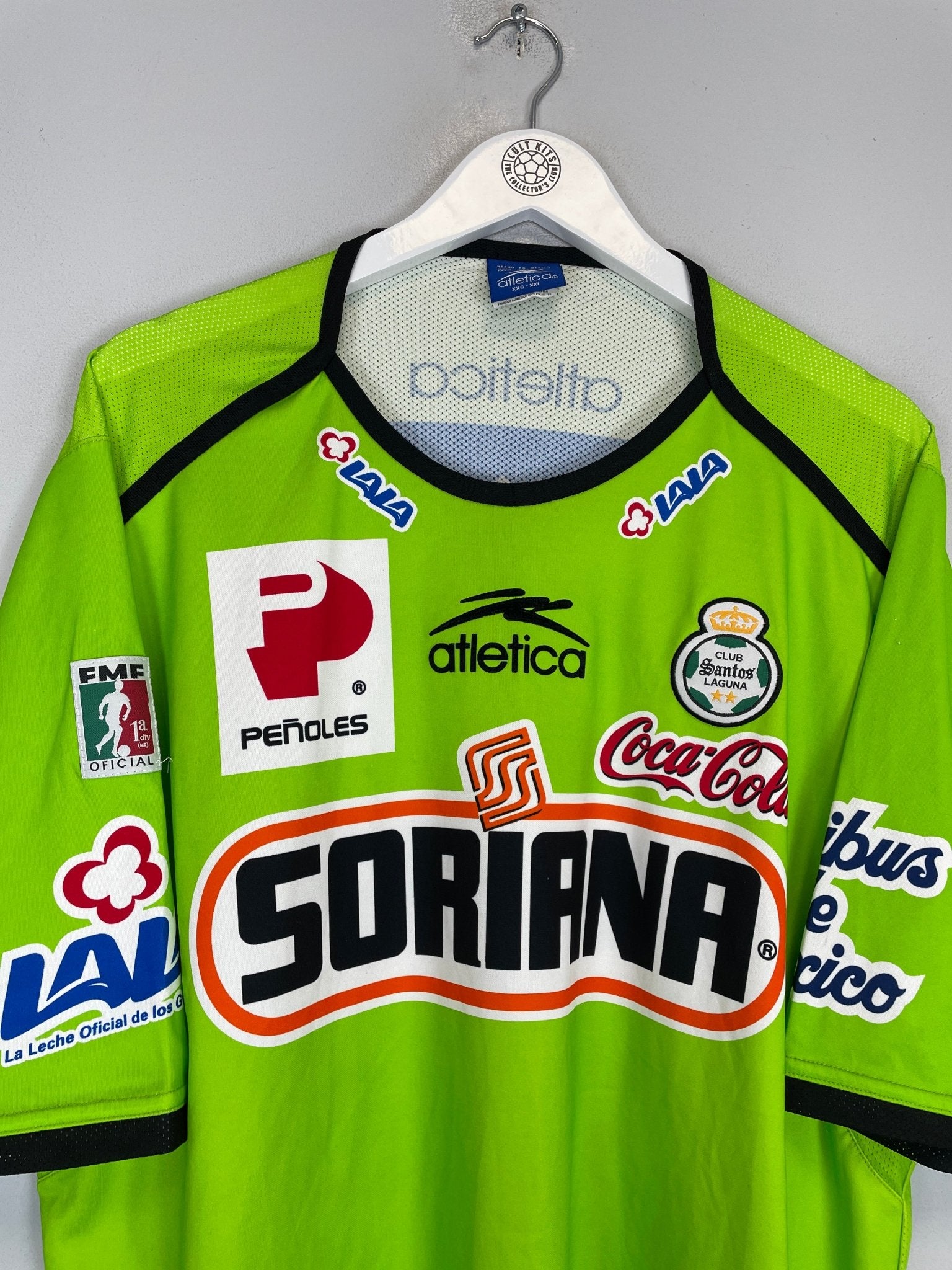 Shop 2004/05 SANTOS LAGUNA THIRD SHIRT (XXL) ATLETICA, classic football shirts, vintage football shirts & retro soccer jerseys at Cult Kits