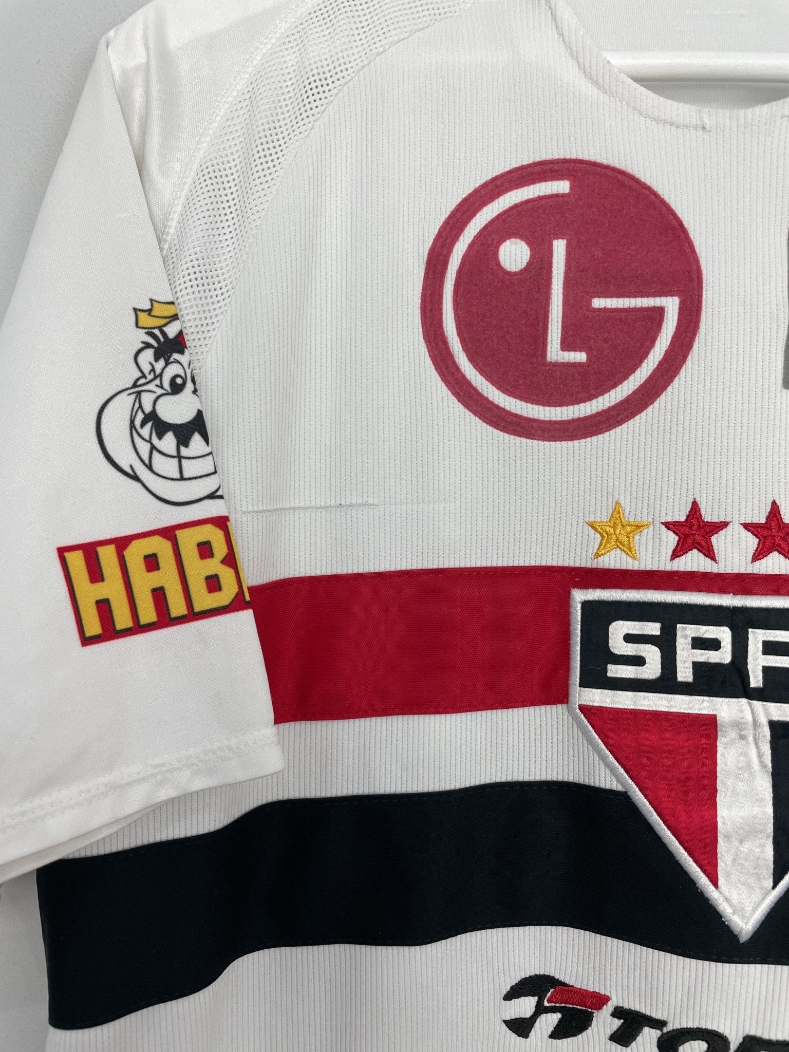 Shop 2004/05 SAO PAULO #11 HOME SHIRT (XL) TOPPER, classic football shirts, vintage football shirts & retro soccer jerseys at Cult Kits