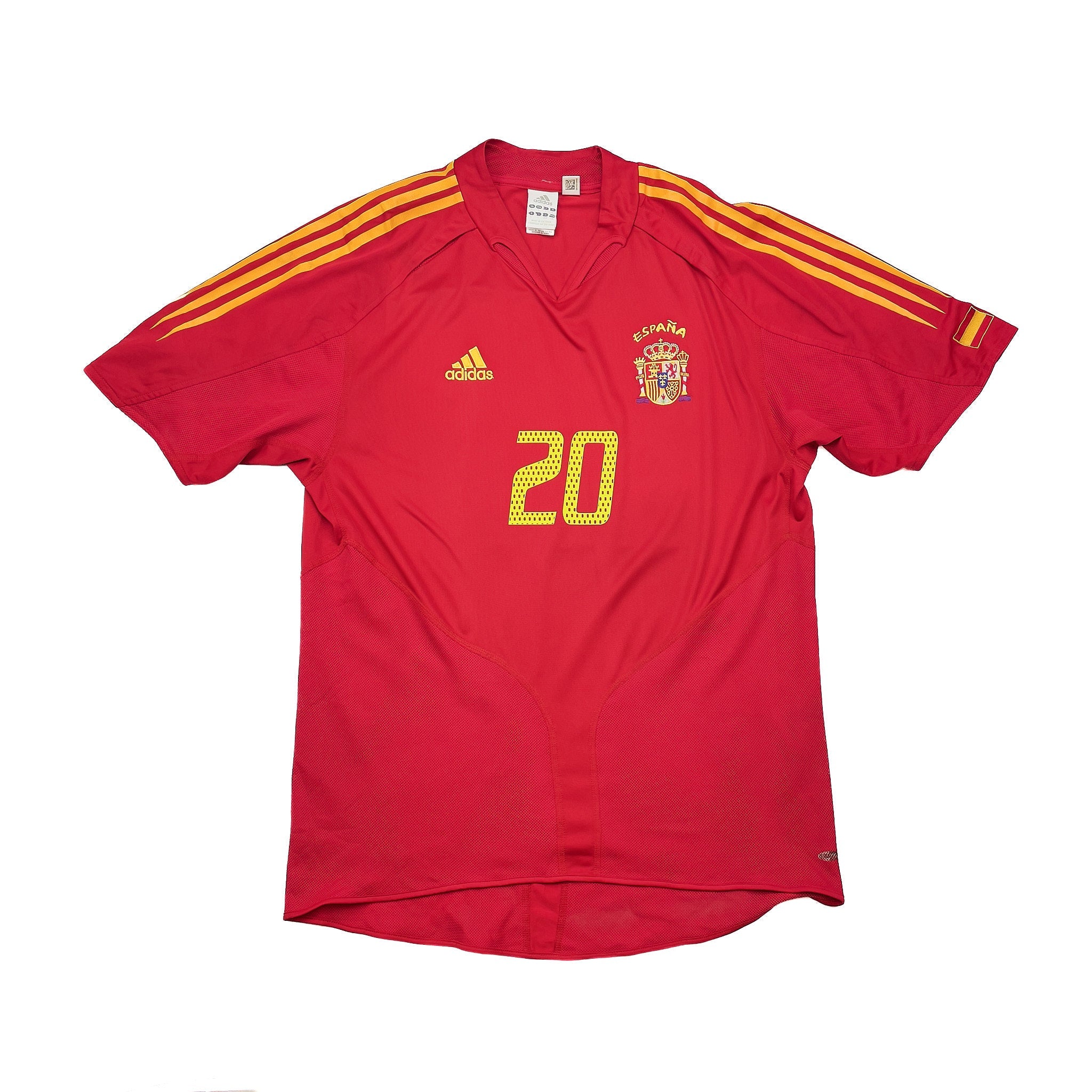 Buy 2004/05 Spain Xavi 20 Home Shirt (L) Adidas ~ Free worldwide shipping available ~ Authentic Vintage Football Shirts from Cult Kits