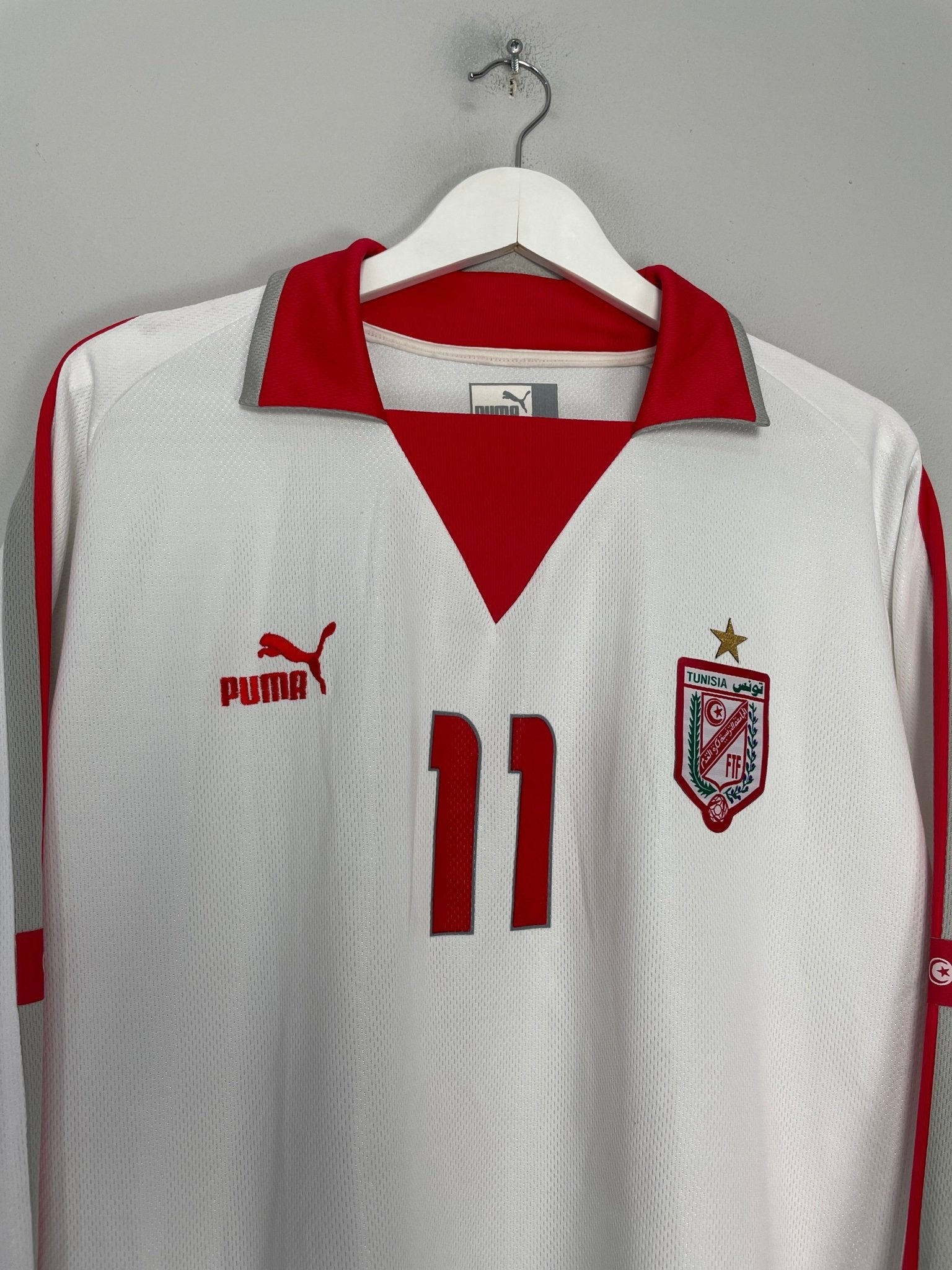 Shop 2004/05 TUNISIA DOS SANTOS #11 L/S HOME SHIRT (XL) PUMA, classic football shirts, vintage football shirts & retro soccer jerseys at Cult Kits