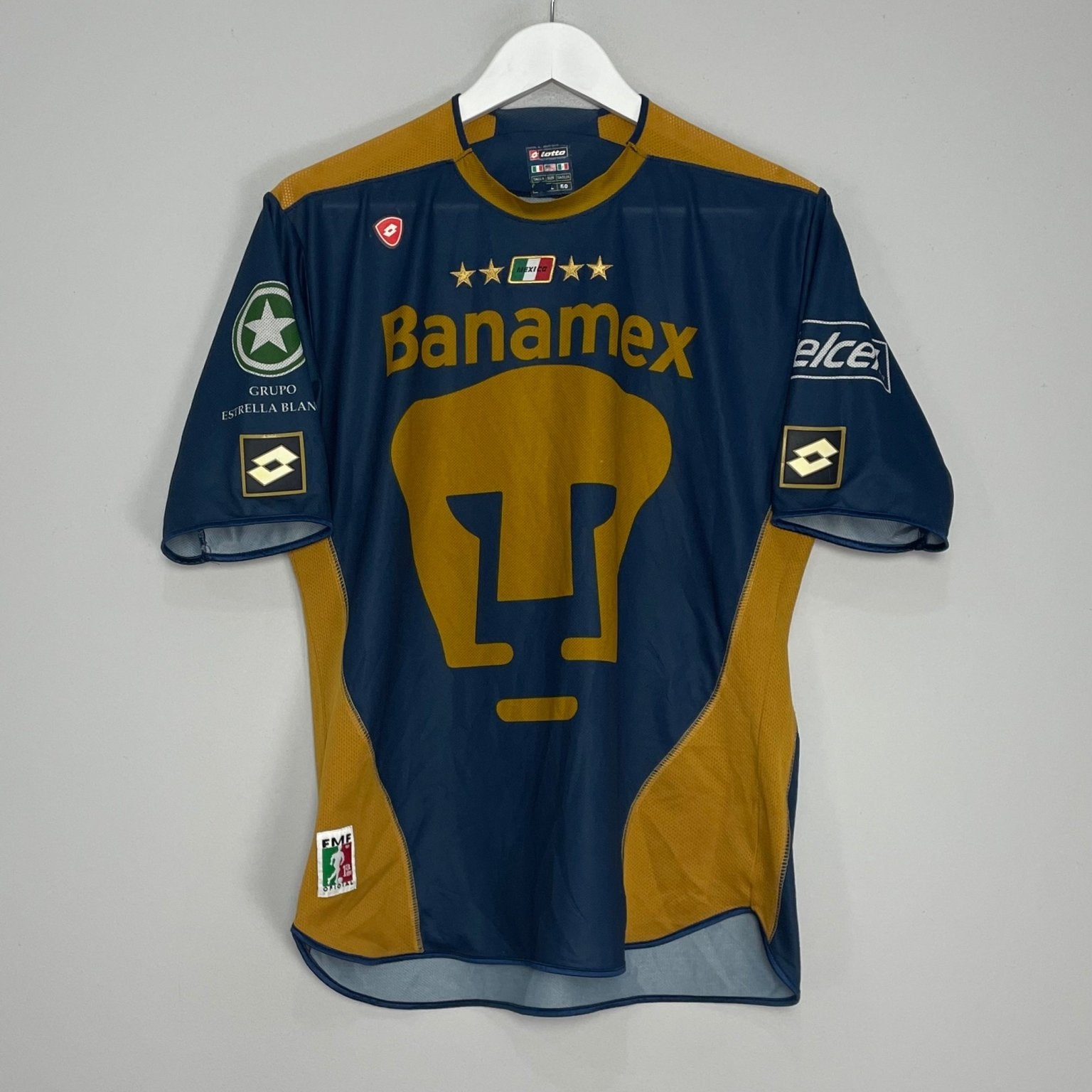 Shop 2004/05 UNAM PUMAS AWAY SHIRT (L) LOTTO, classic football shirts, vintage football shirts & retro soccer jerseys at Cult Kits