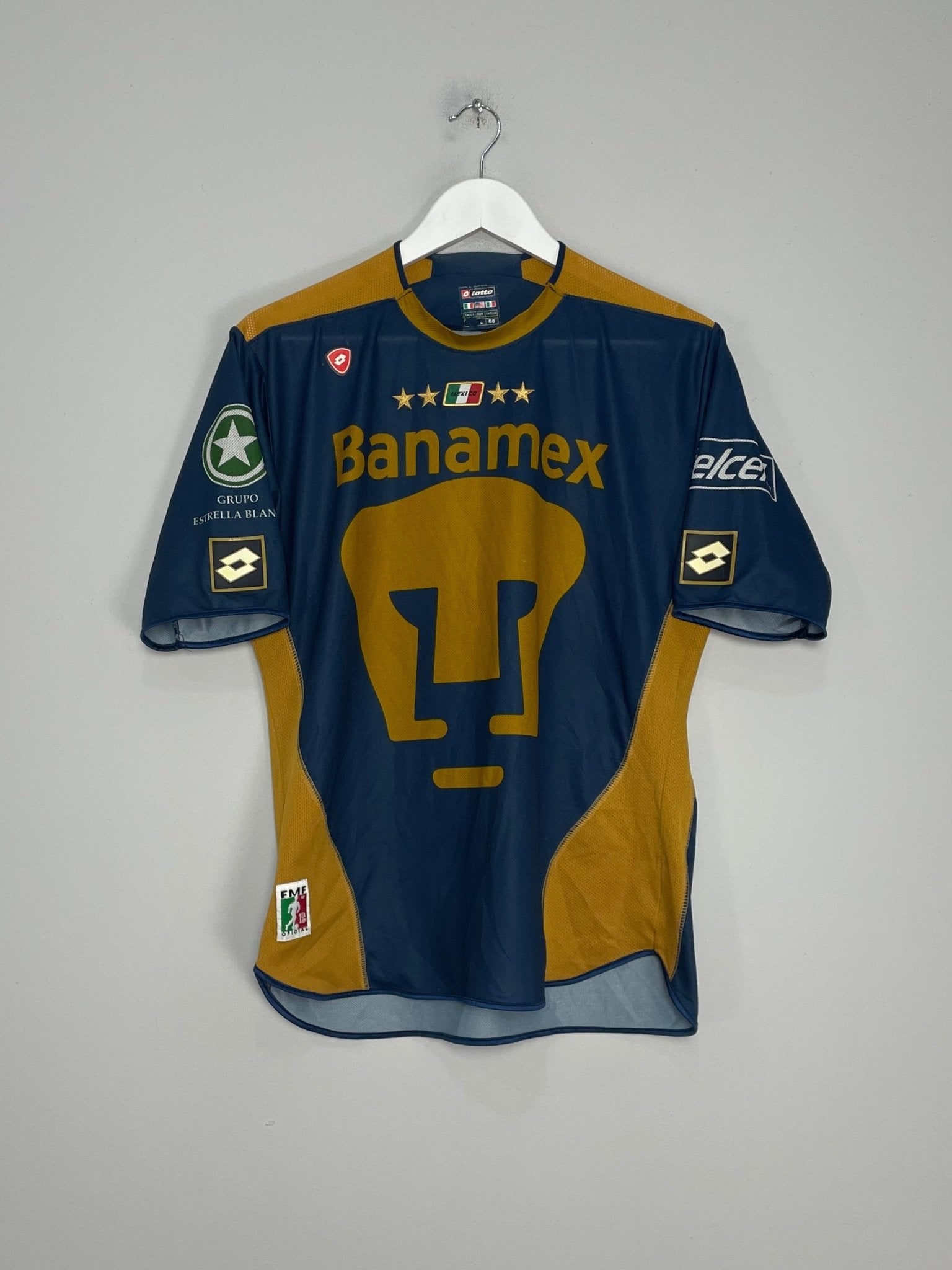 Shop 2004/05 UNAM PUMAS AWAY SHIRT (L) LOTTO, classic football shirts, vintage football shirts & retro soccer jerseys at Cult Kits