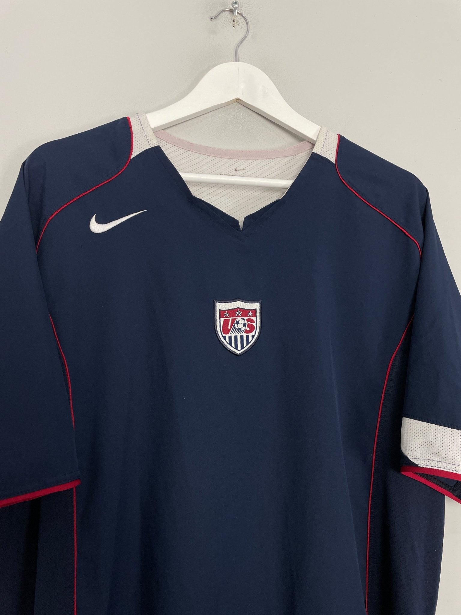 Shop 2004/05 USA AWAY SHIRT (XL) NIKE, classic football shirts, vintage football shirts & retro soccer jerseys at Cult Kits