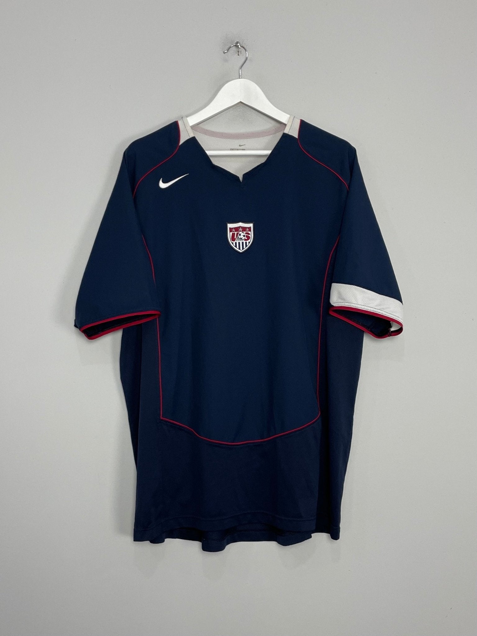 Shop 2004/05 USA AWAY SHIRT (XL) NIKE, classic football shirts, vintage football shirts & retro soccer jerseys at Cult Kits