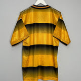 Shop 2004/06 BOSTON UNITED HOME SHIRT (L) PAULAS BENARA, classic football shirts, vintage football shirts & retro soccer jerseys at Cult Kits