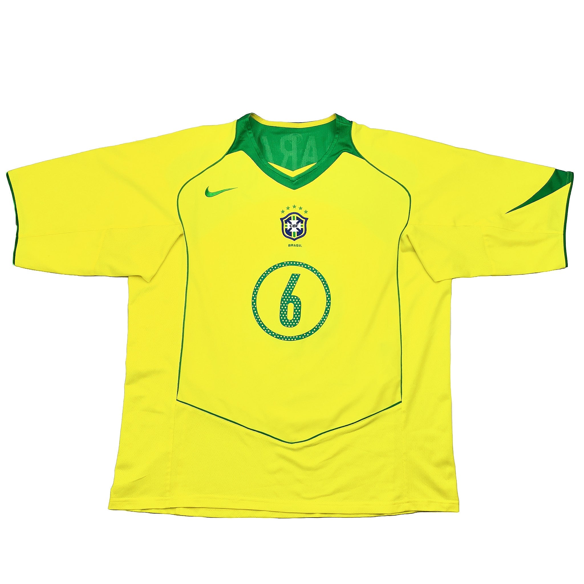 Buy 2004/06 Brazil R.Carlos 6 Home Shirt (XL) Nike ~ Free worldwide shipping ~ Authentic Vintage Football Shirts from Cult Kits