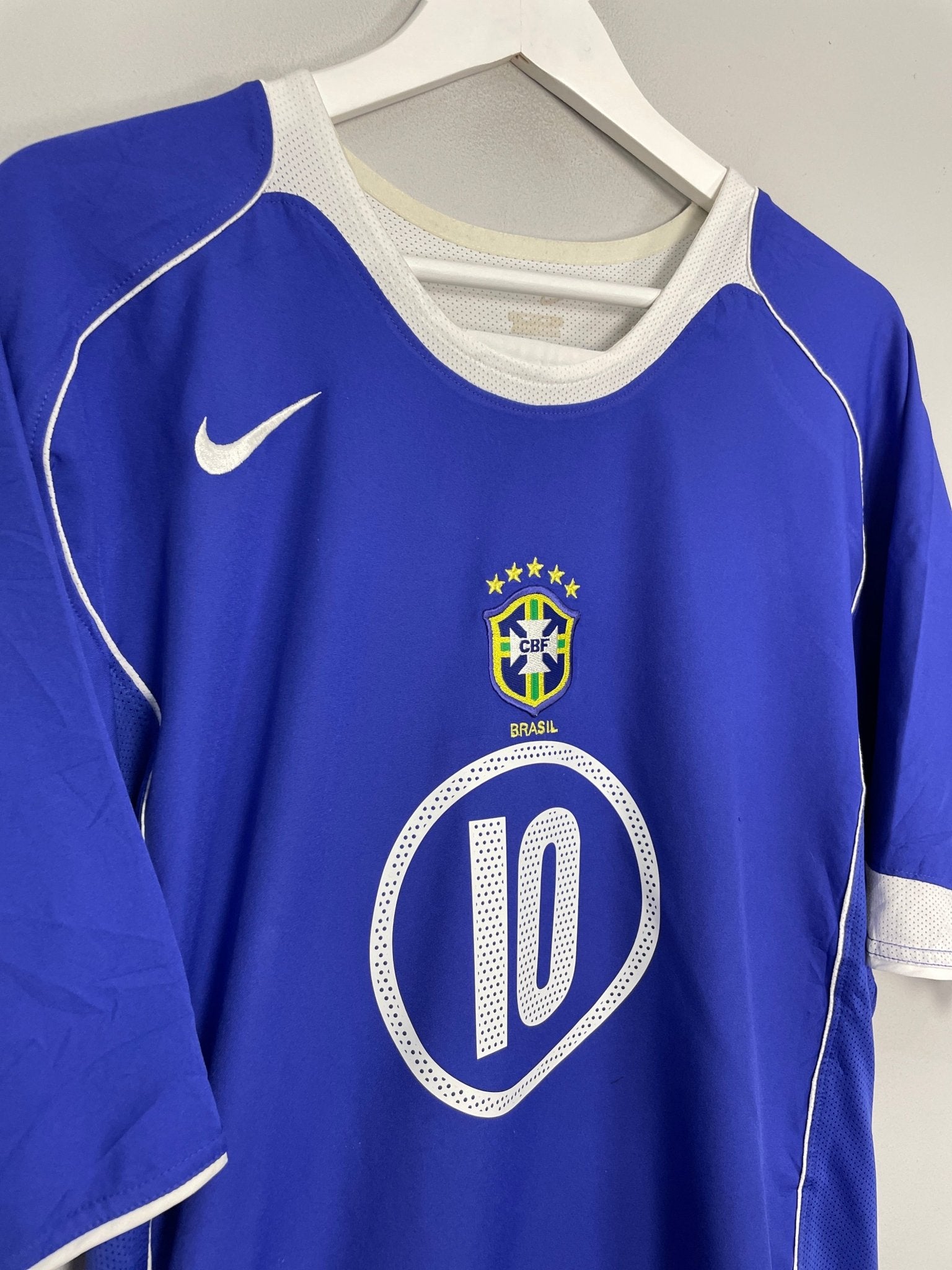 Shop 2004/06 BRAZIL RONALDINHO #10 AWAY SHIRT (XXXL) NIKE, classic football shirts, vintage football shirts & retro soccer jerseys at Cult Kits
