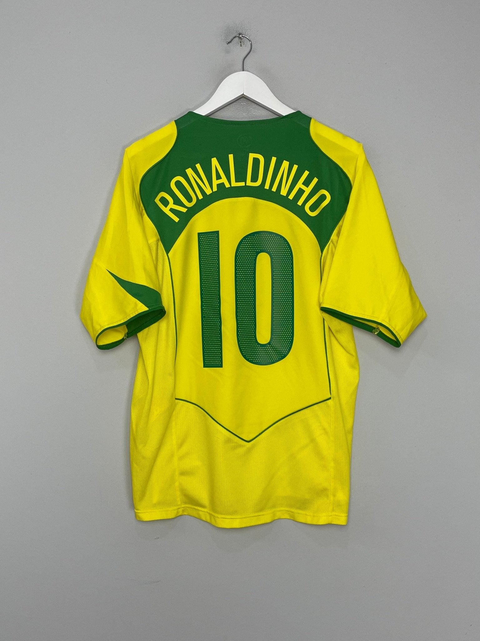 Shop 2004/06 BRAZIL RONALDINHO #10 HOME SHIRT (L) NIKE, classic football shirts, vintage football shirts & retro soccer jerseys at Cult Kits