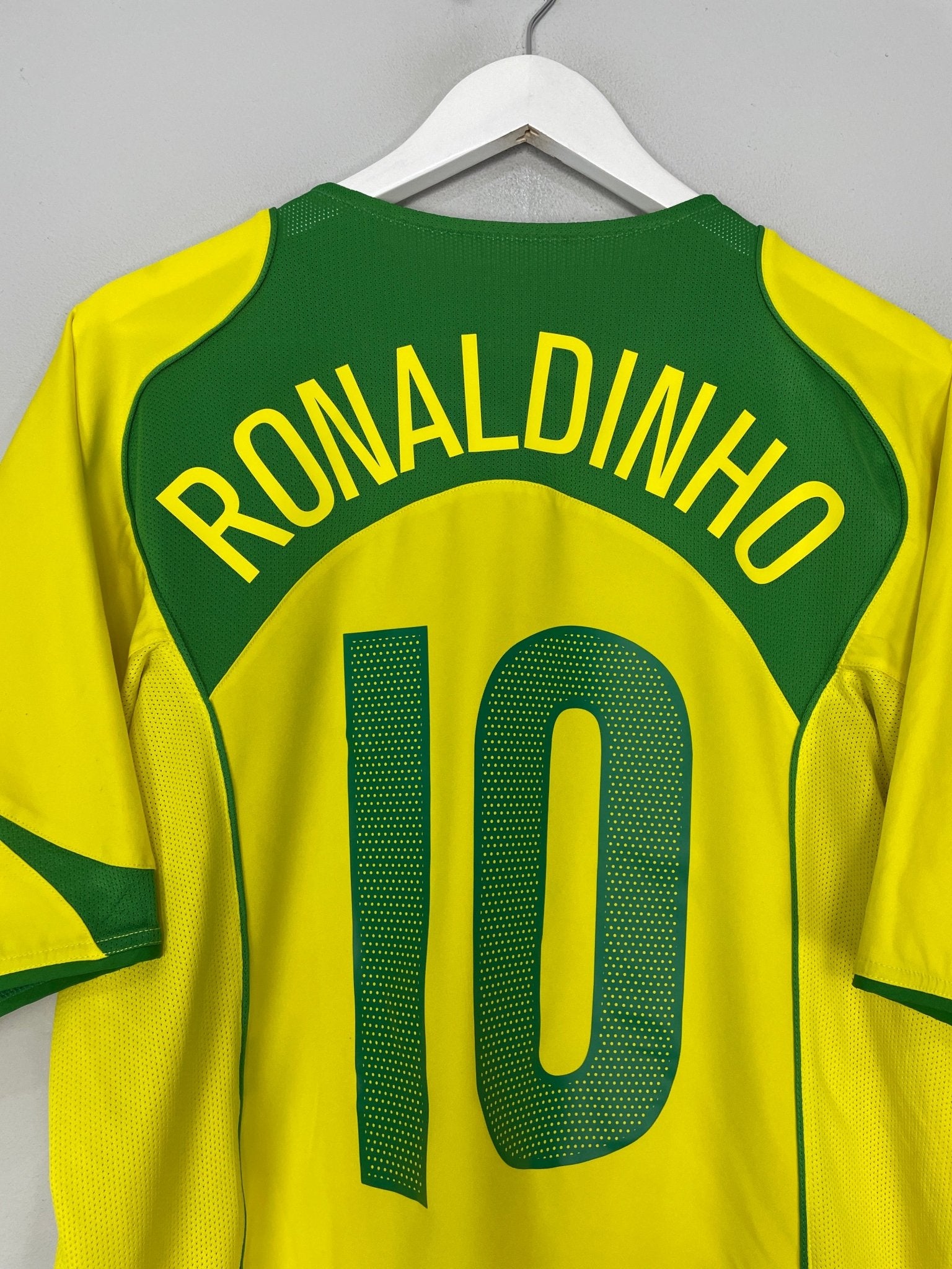 Shop 2004/06 BRAZIL RONALDINHO #10 HOME SHIRT (L) NIKE, classic football shirts, vintage football shirts & retro soccer jerseys at Cult Kits