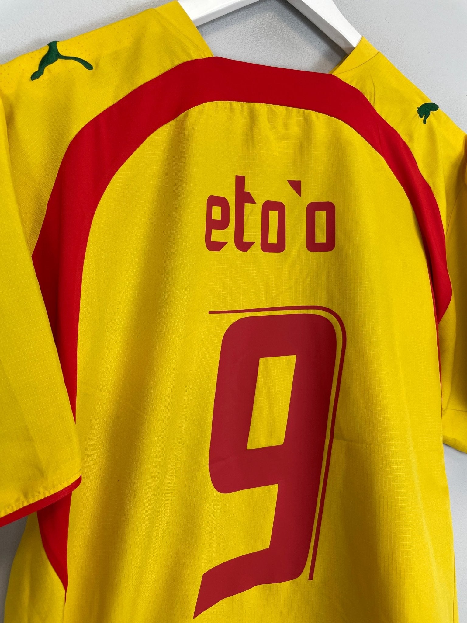 Shop 2004/06 CAMEROON ETO'O #9 AWAY SHIRT (L) PUMA, classic football shirts, vintage football shirts & retro soccer jerseys at Cult Kits