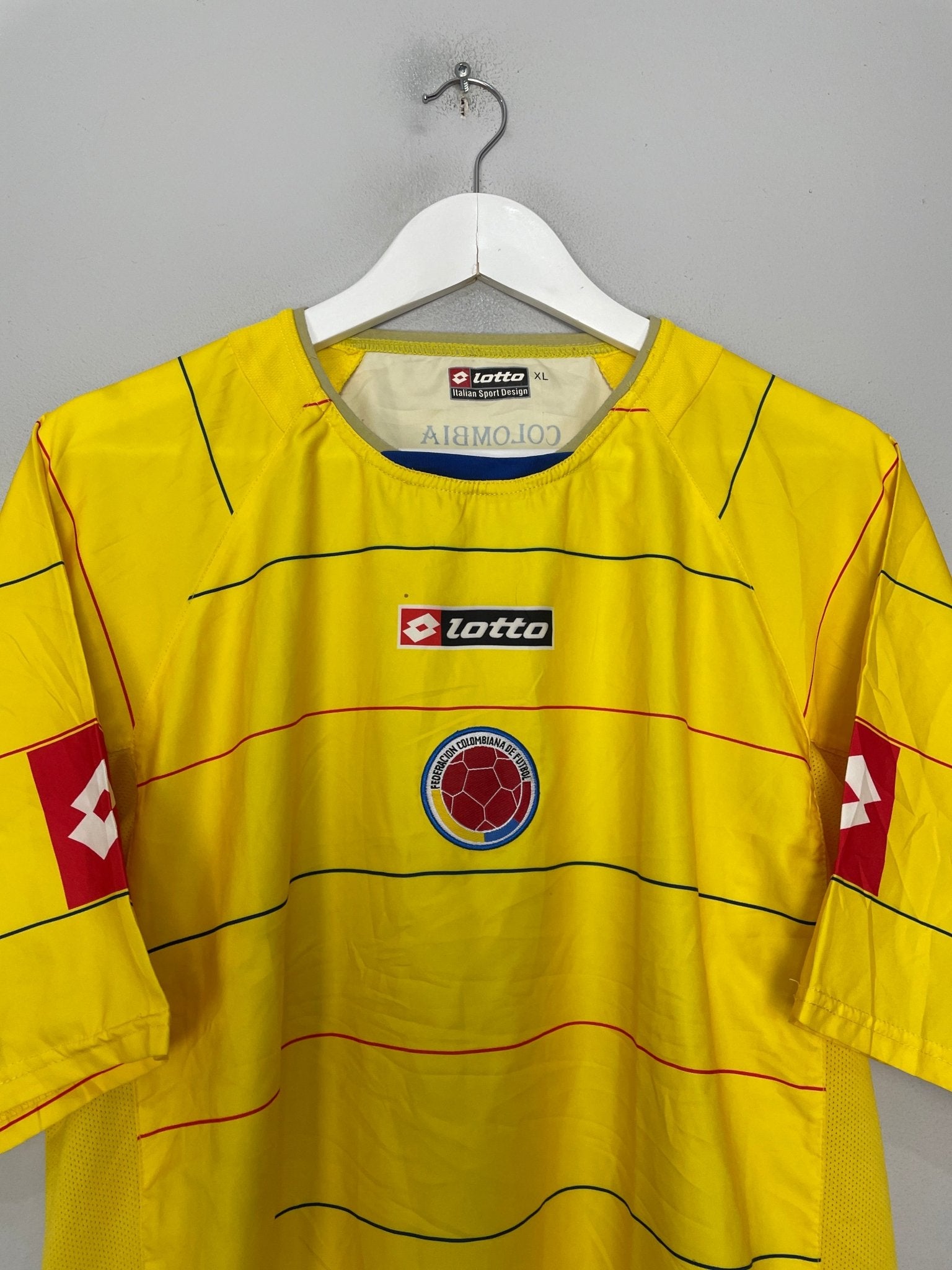 Shop 2004/06 COLOMBIA HOME SHIRT (XL) LOTTO, classic football shirts, vintage football shirts & retro soccer jerseys at Cult Kits