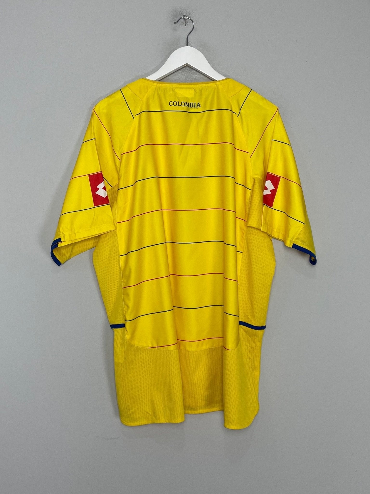 Shop 2004/06 COLOMBIA HOME SHIRT (XXL) LOTTO, classic football shirts, vintage football shirts & retro soccer jerseys at Cult Kits