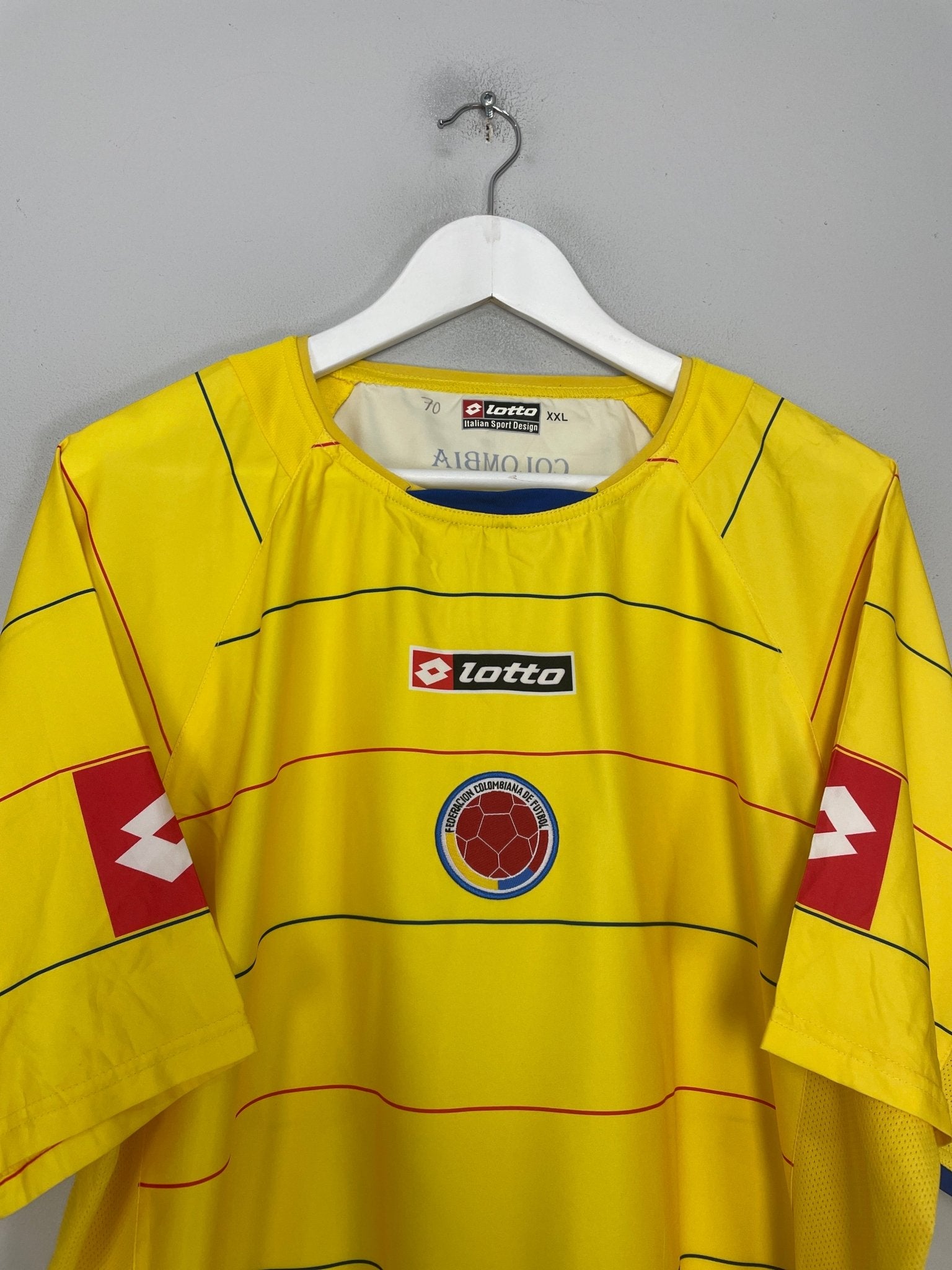 Shop 2004/06 COLOMBIA HOME SHIRT (XXL) LOTTO, classic football shirts, vintage football shirts & retro soccer jerseys at Cult Kits