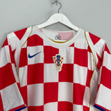 Shop 2004/06 CROATIA HOME SHIRT (L) NIKE, classic football shirts, vintage football shirts & retro soccer jerseys at Cult Kits