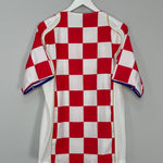 Shop 2004/06 CROATIA HOME SHIRT (L) NIKE, classic football shirts, vintage football shirts & retro soccer jerseys at Cult Kits