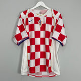 Shop 2004/06 CROATIA HOME SHIRT (L) NIKE, classic football shirts, vintage football shirts & retro soccer jerseys at Cult Kits