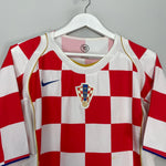 Shop 2004/06 CROATIA HOME SHIRT (L) NIKE, classic football shirts, vintage football shirts & retro soccer jerseys at Cult Kits