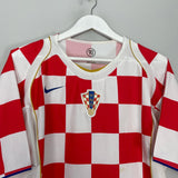 Shop 2004/06 CROATIA HOME SHIRT (L) NIKE, classic football shirts, vintage football shirts & retro soccer jerseys at Cult Kits