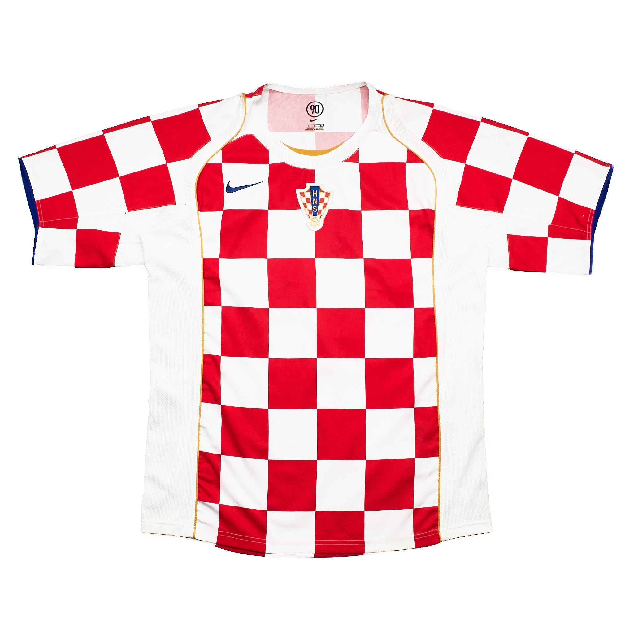 Buy 2004/06 Croatia Home Shirt (M) Nike ~ Free worldwide shipping ~ Authentic Vintage Football Shirts from Cult Kits
