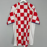 Shop 2004/06 CROATIA HOME SHIRT (XL) NIKE, classic football shirts, vintage football shirts & retro soccer jerseys at Cult Kits