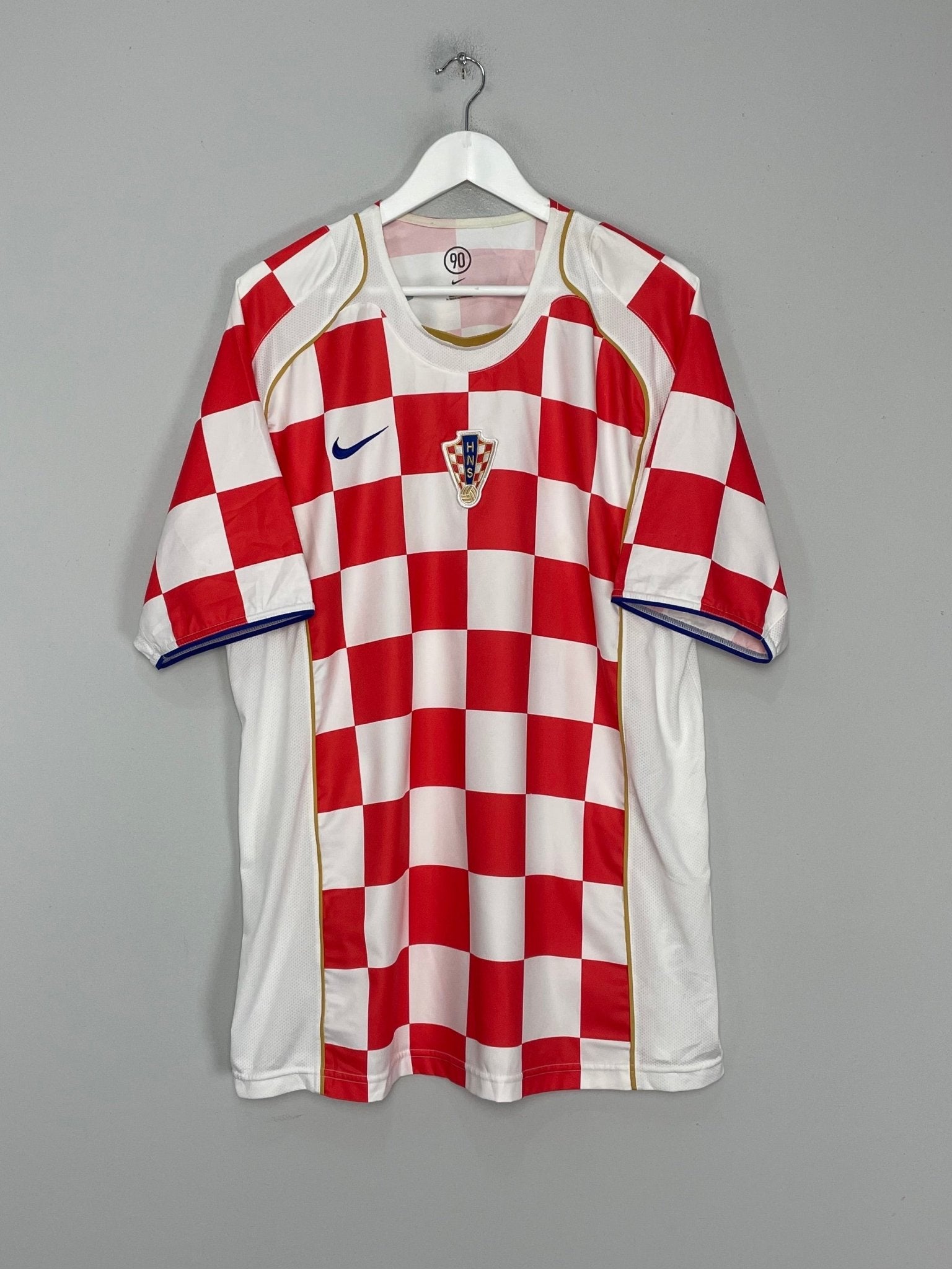 Shop 2004/06 CROATIA HOME SHIRT (XL) NIKE, classic football shirts, vintage football shirts & retro soccer jerseys at Cult Kits